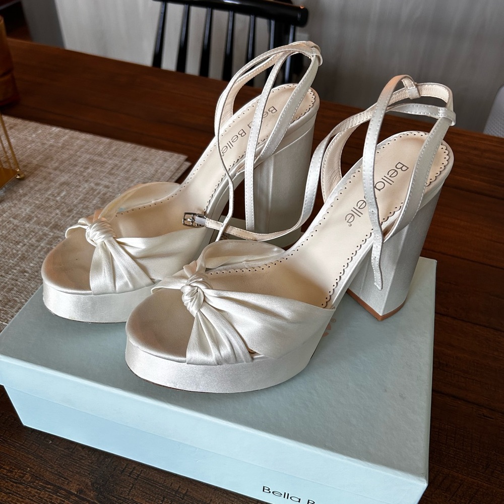 Bella Belle Serafina 5 inch Open Toe Platform Block Heel Sandals- ivory SIZE 8